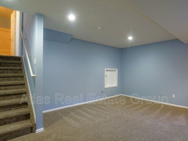 Building Photo - 4887 Saddle Ridge Dr