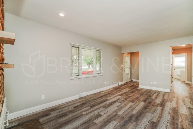 Foto del edificio - 919 S Warren Ave