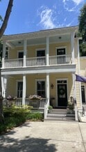 Building Photo - 1125 Phillips Park Dr