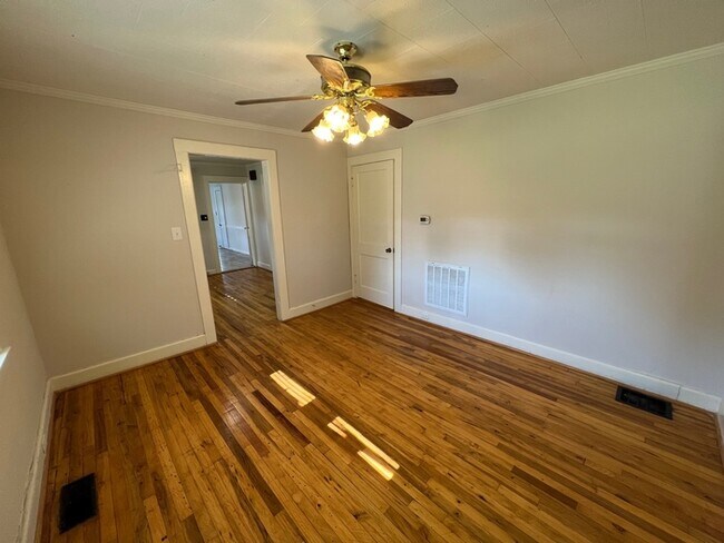 Foto del edificio - 89 Green St SW