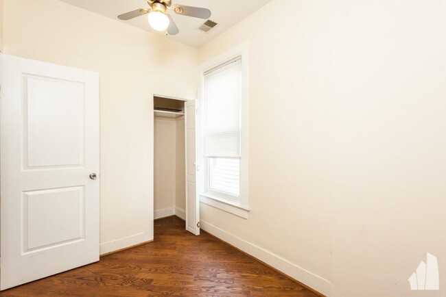 Building Photo - 2 bedroom in Chicago IL 60647