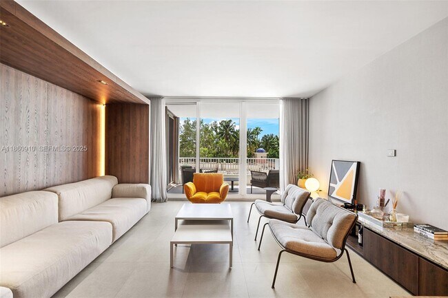 Foto del edificio - 785 Crandon Blvd