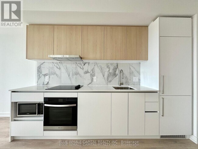 Photo du bâtiment - 1100 Sheppard Ave W