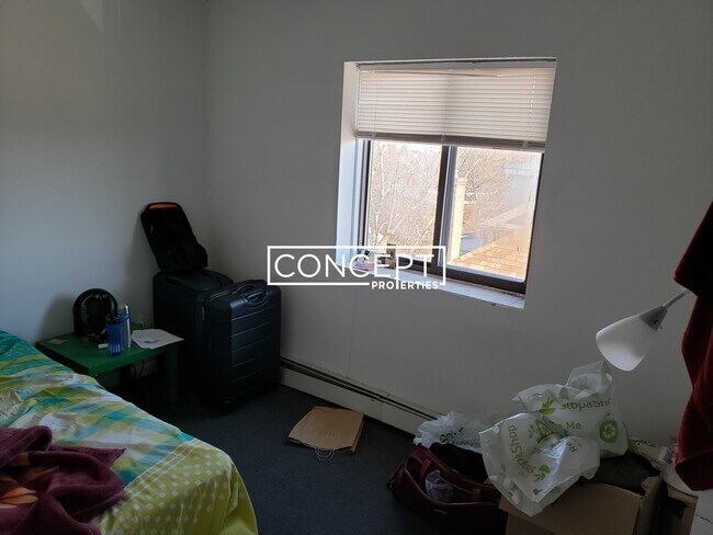 Foto del edificio - 226 Parker Hill Ave