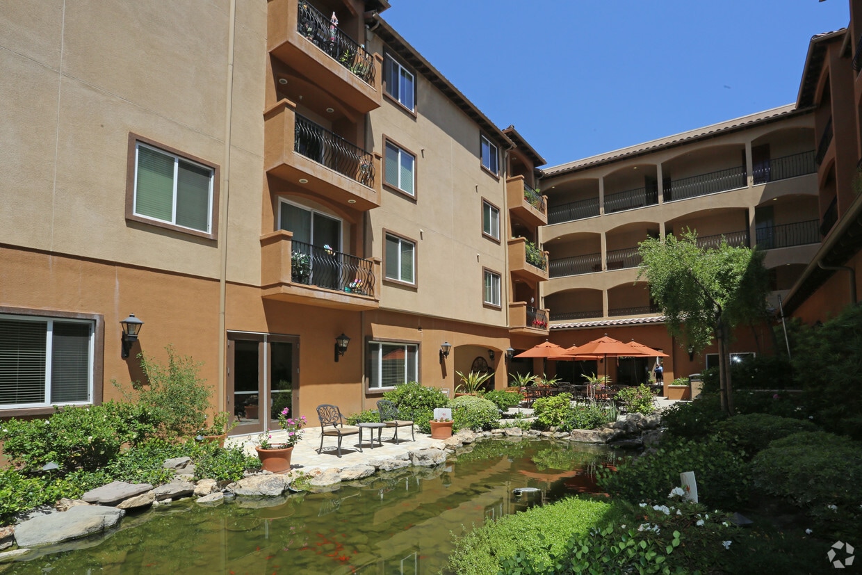 Building - Asturias Senior Apartments