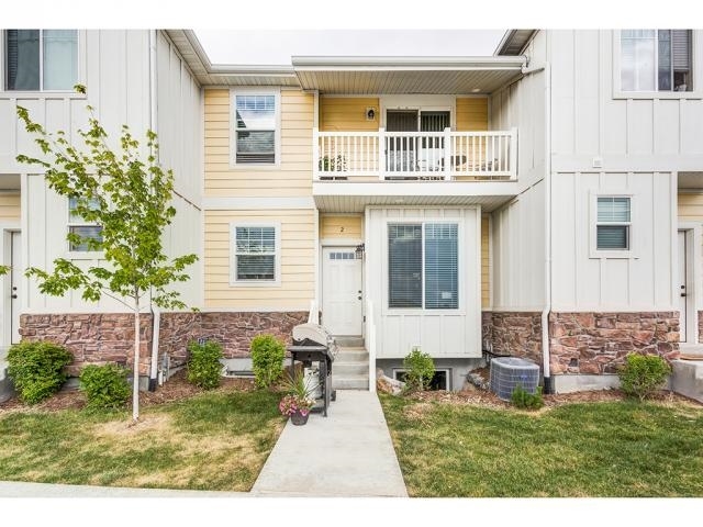 Building Photo - 1825 E Cosmos Dr