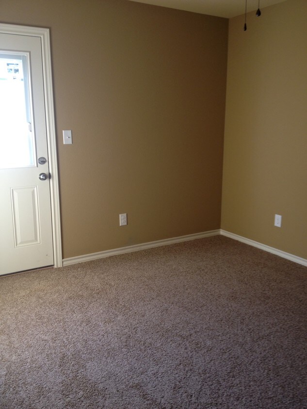 1810 Laurel St, Texarkana, AR 71854 Room for Rent in Texarkana, AR