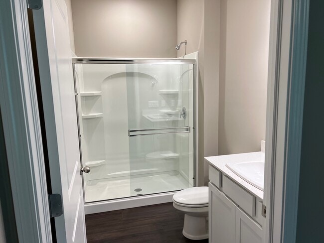 Foto del edificio - 5644 Brownstone Dr