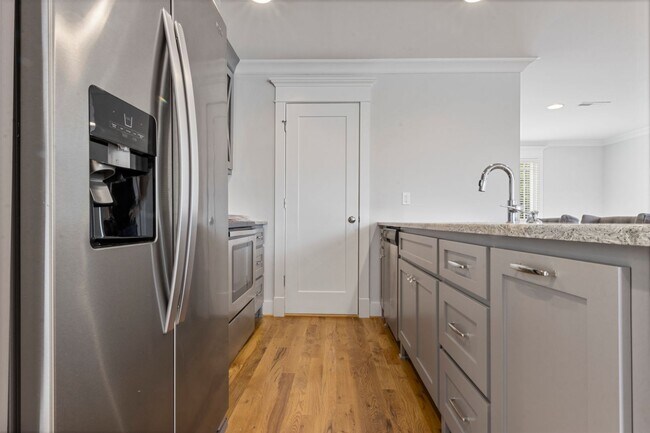 Foto del edificio - Studio Garage Apartment