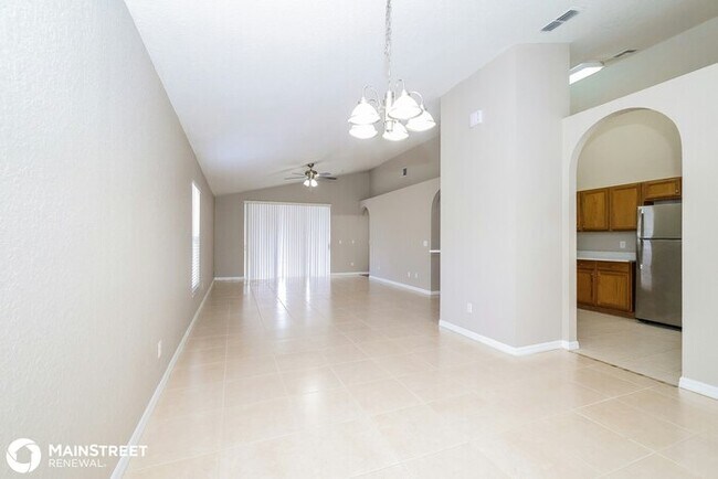 Foto del edificio - 122 GLENEAGLES DR, DAVENPORT, FL 33897