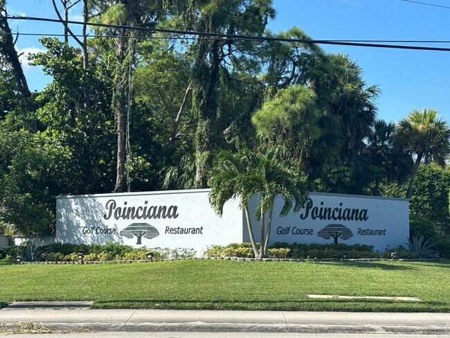 Foto del edificio - 2 Br 2 BA CONDO- POINCIANA PLACE  *55+ Com...