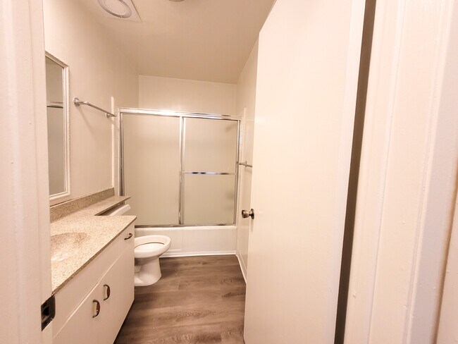 Foto del edificio - 1032 2nd St