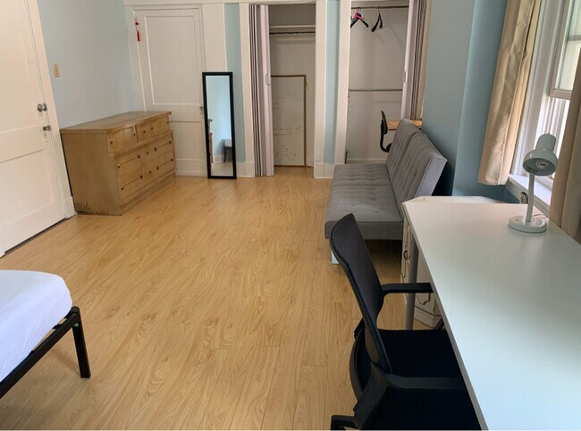 Foto del edificio - 3154 Avalon St