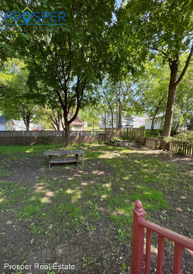 Building Photo - 4 br, 2 bath House - 532 Broadway Street