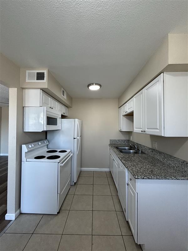 Foto del edificio - Las Villas Apartments