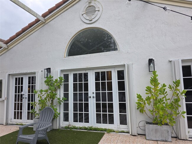 Foto del edificio - 1710 Harbour Side Dr