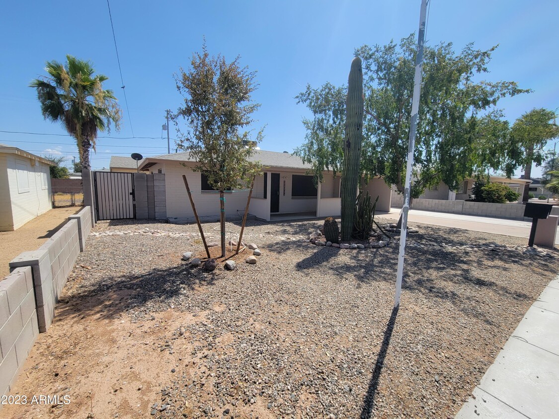 11129 W Louisiana Ave, Youngtown, AZ 85363 House Rental in Youngtown