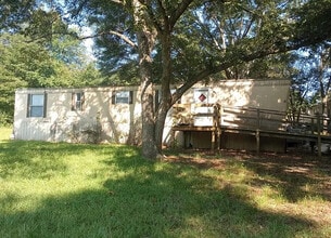 Building Photo - 502 E Broad St