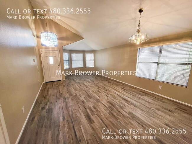 Building Photo - 4623 E Weaver Rd