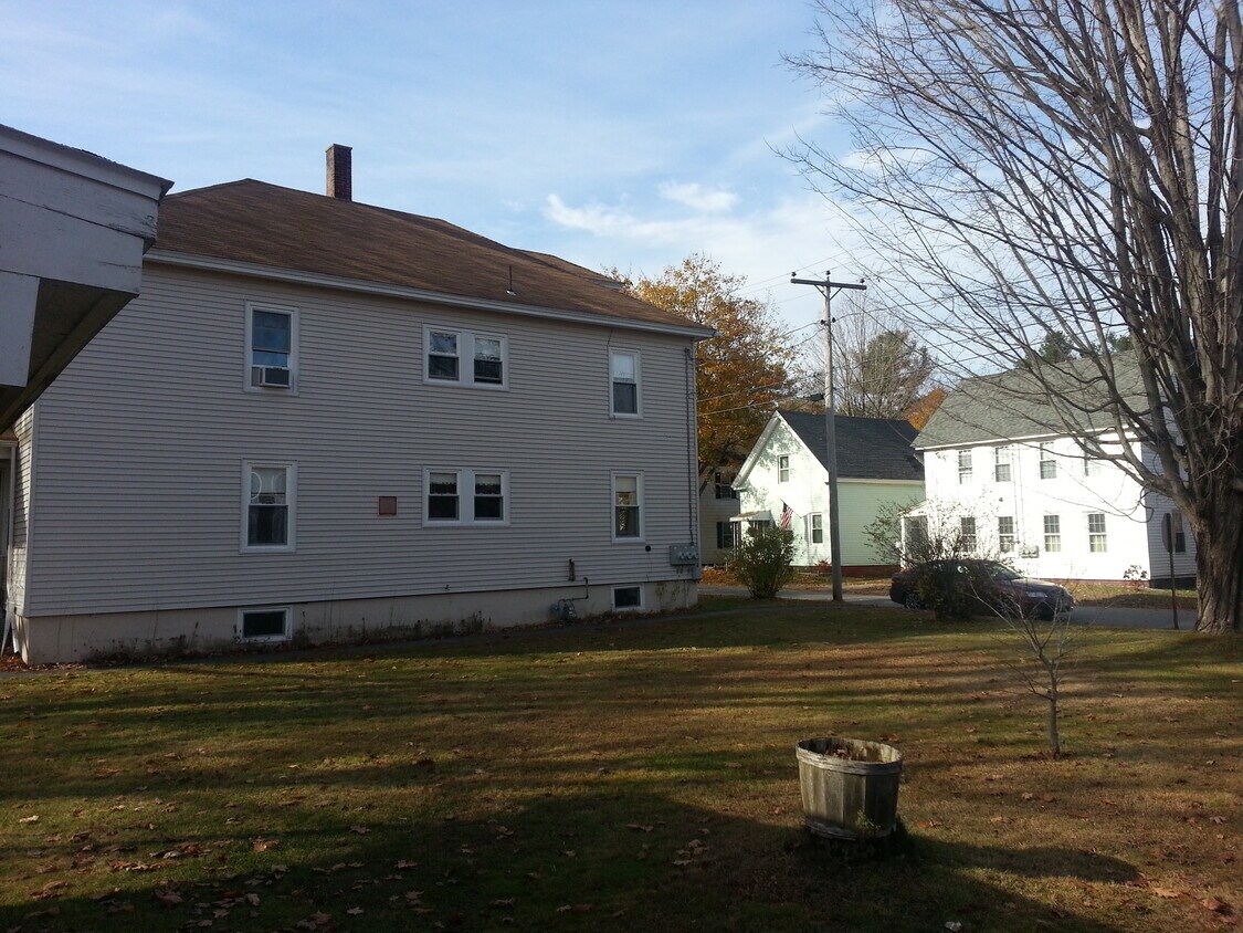 Primary Photo - 12 Maple St