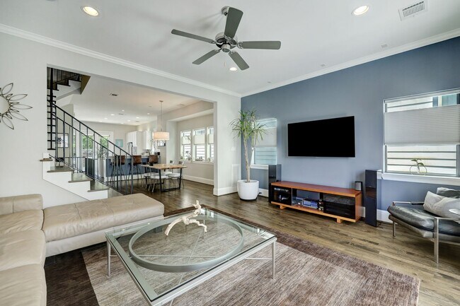 Foto del edificio - 2014 Crockett St