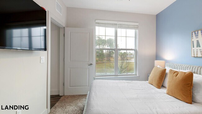 Foto del edificio - 5885 Lakehurst Dr