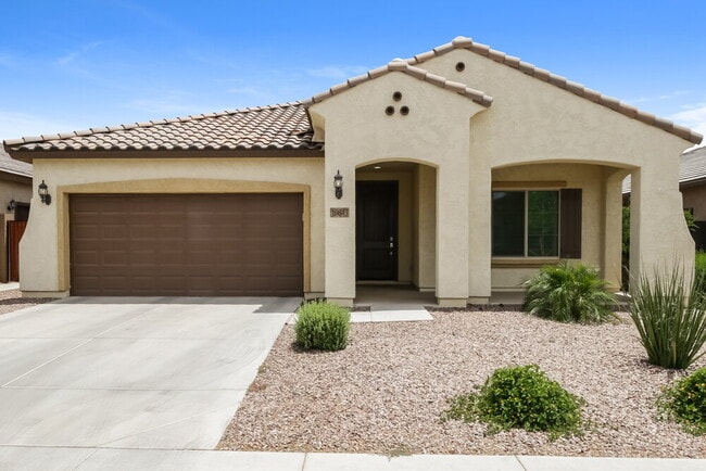Building Photo - 10843 Thatcher Ave