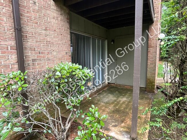 Foto del edificio - 415 Orchard Trace Ln