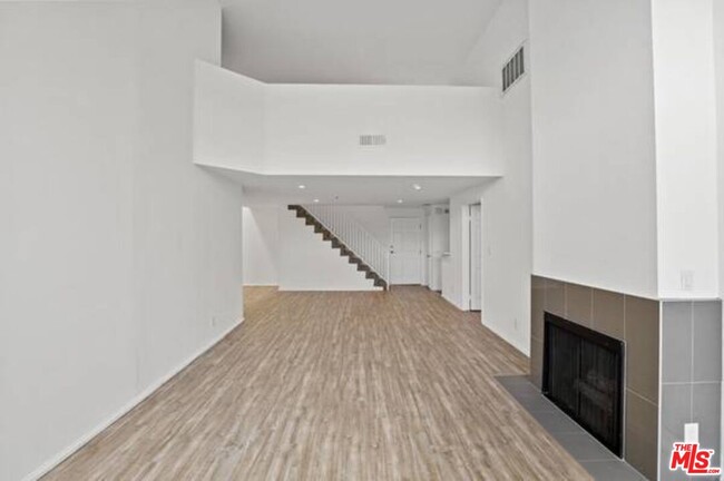 Building Photo - 11711 Ohio Ave
