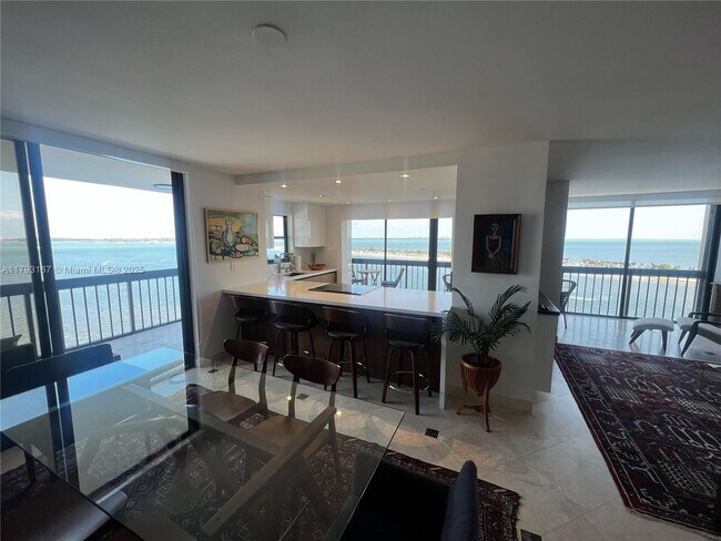 Foto del edificio - 2333 Brickell Ave