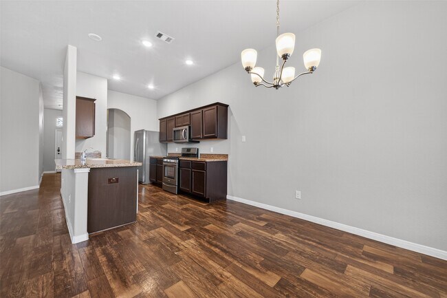 Foto del edificio - 5234 Jasmine Valley Ct