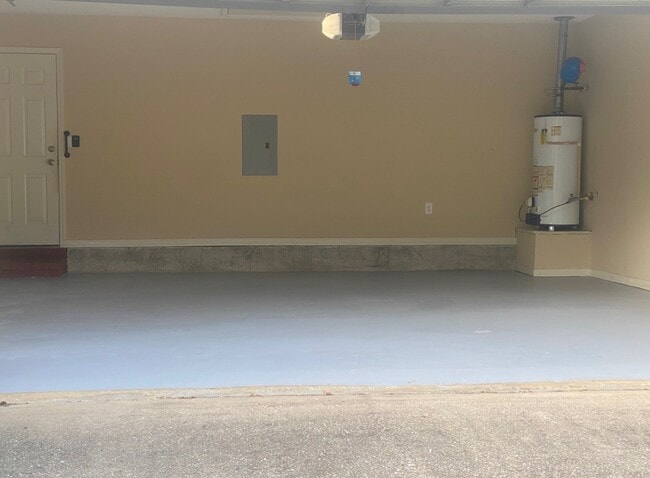 Foto del edificio - 8251 Magnolia Village Dr N