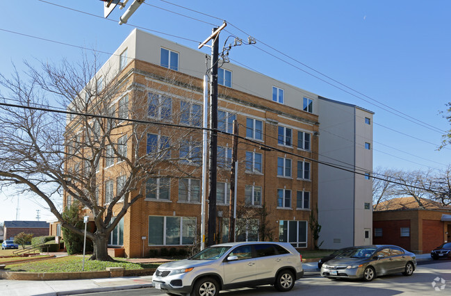 Foto del edificio - Pecan Place Apartments