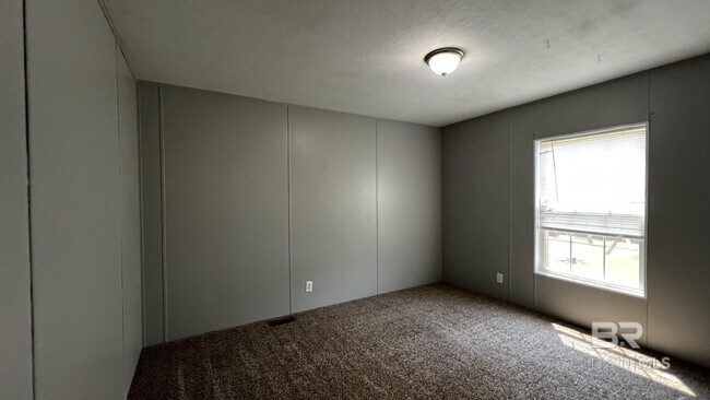 Building Photo - 41433 AL-225