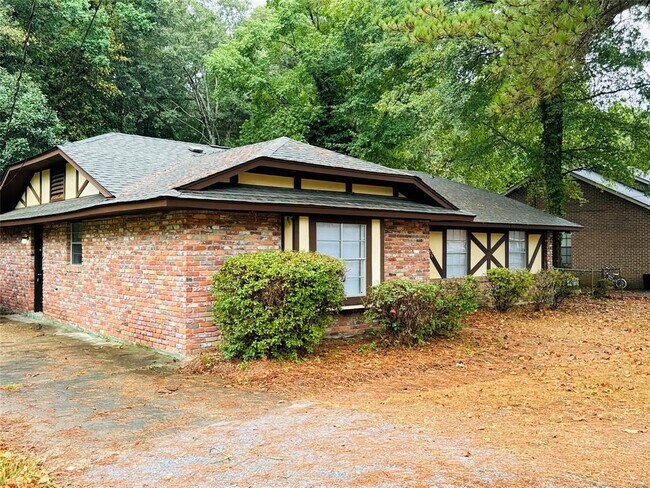 Building Photo - 1405 Dunbarton Rd