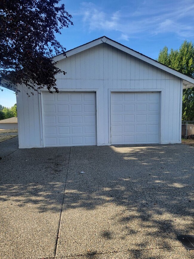 Building Photo - 4204 S Alaska St