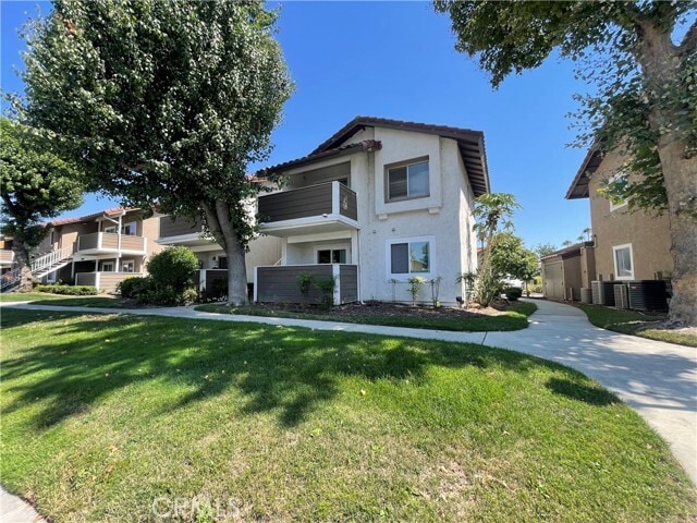 Building Photo - 3638 Oak Creek Dr