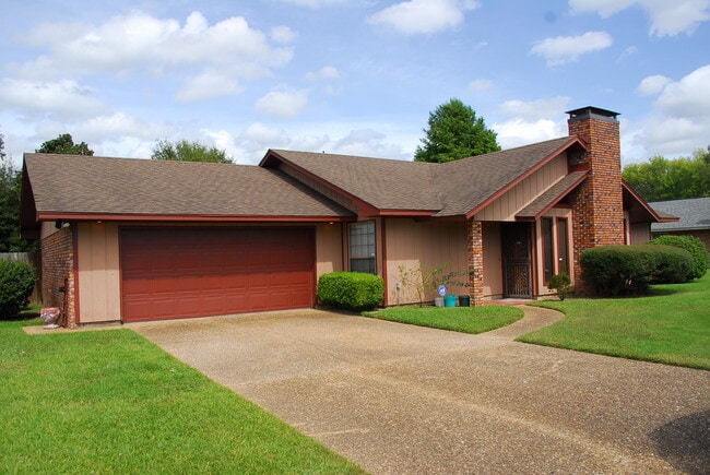 Building Photo - 117 Reservation Dr