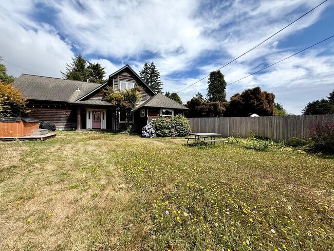 Building Photo - 677 Kay Ave