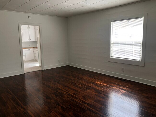 Foto del edificio - 630 NE Gray Ln