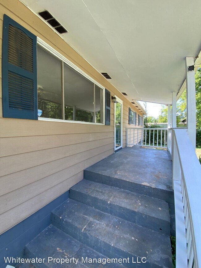 Foto del edificio - 3 br, 1 bath House - 304 McDonald Drive