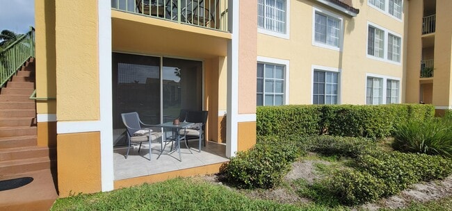 Foto del edificio - 145 Yacht Club Way