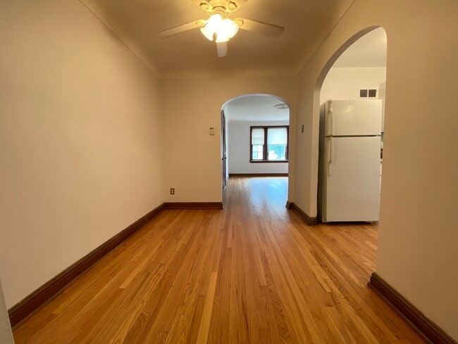 Building Photo - 8828 Riverview Blvd