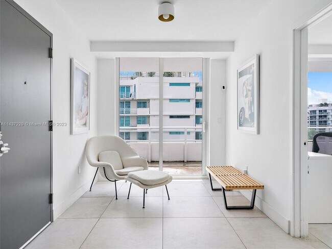 Building Photo - 1170 101st St