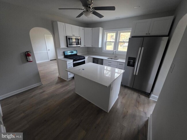 Building Photo - 105 Mecray Ln