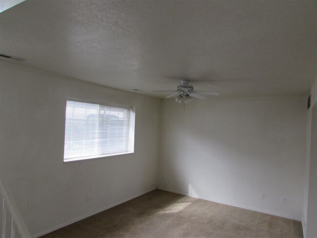 Building Photo - 1720 W 680 N