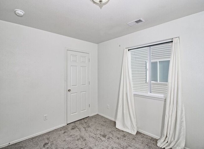 Foto del edificio - Charming 3 Bed, 2 Bath Townhome in Orchard...