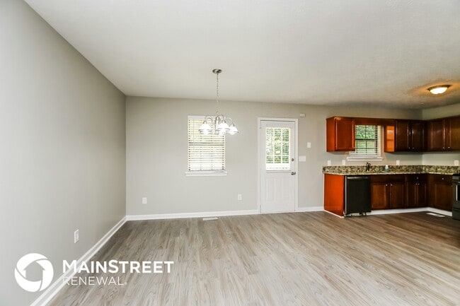 Building Photo - 2212 Cedar Creek Ln