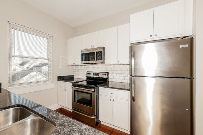 Foto del edificio - 2029 N College Ave