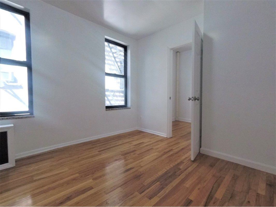 Primary Photo - 171 E 101st St